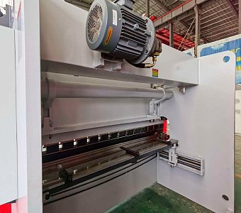 Фото 30 - MetalTec HBM 160/3200M (E22, инвертор заднего упора) листогибочный гидравлический пресс.