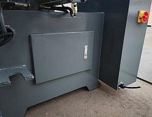 Фото 22 - MetalTec BS 600 CA автоматический колонный ленточнопильный станок.