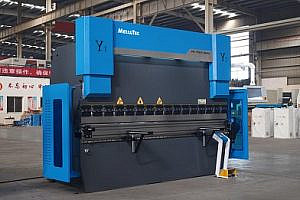 Фото 33 - MetalTec HBС 170/3200 4+1 ЧПУ МТ-15  Листогибочный пресс с ЧПУ.