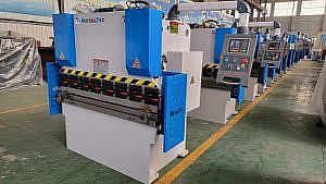 Фото 6 - MetalTec HBM 125/2500 (Е22, инвертор заднего упора) гидравлический листогибочный пресс.