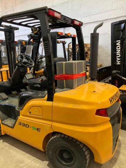 Вилочный погрузчик Hyundai 25D-9E